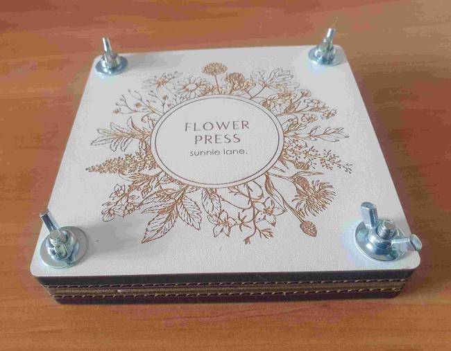 Small flower press